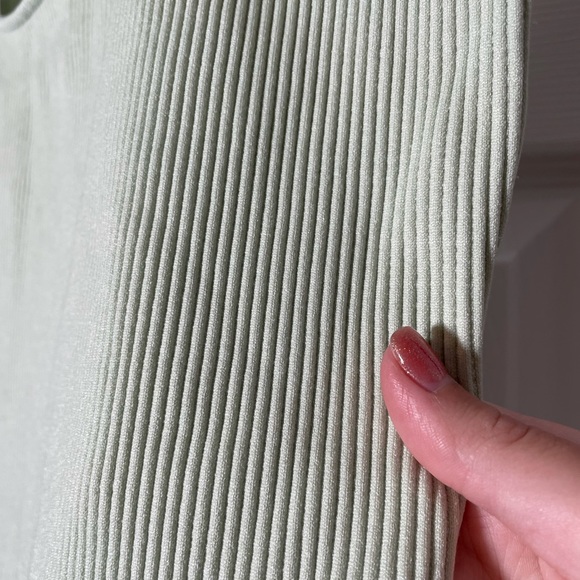 Dynamite light green crop tank - Picture 5 of 6